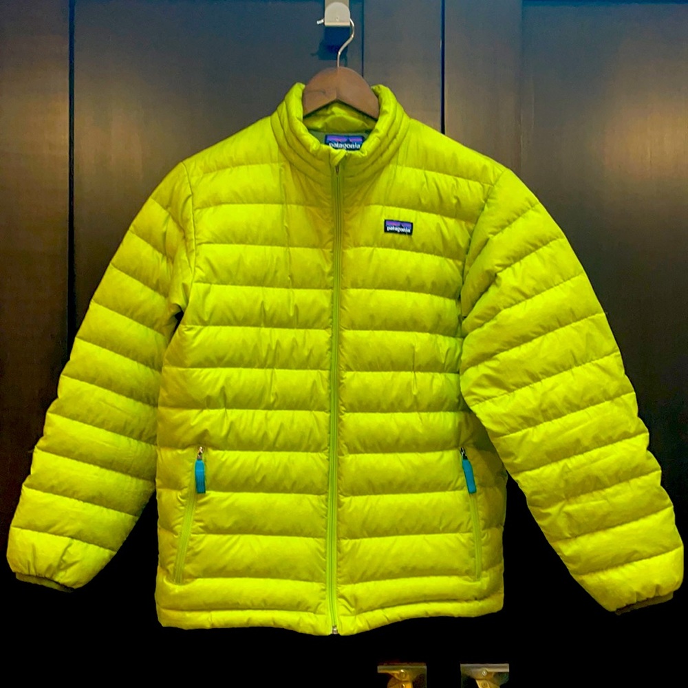 Boy’s Patagonia puffer coat, size L, green chartreuse color